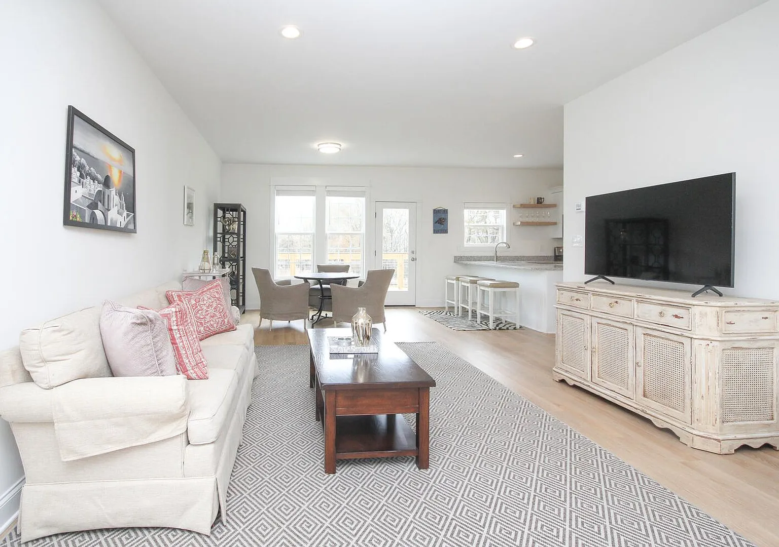 Luxury Three Bedroom Townhome in Lincolnton — Photo 3