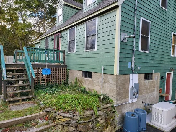 699 Greenville Rd, North Smithfield, RI 02896