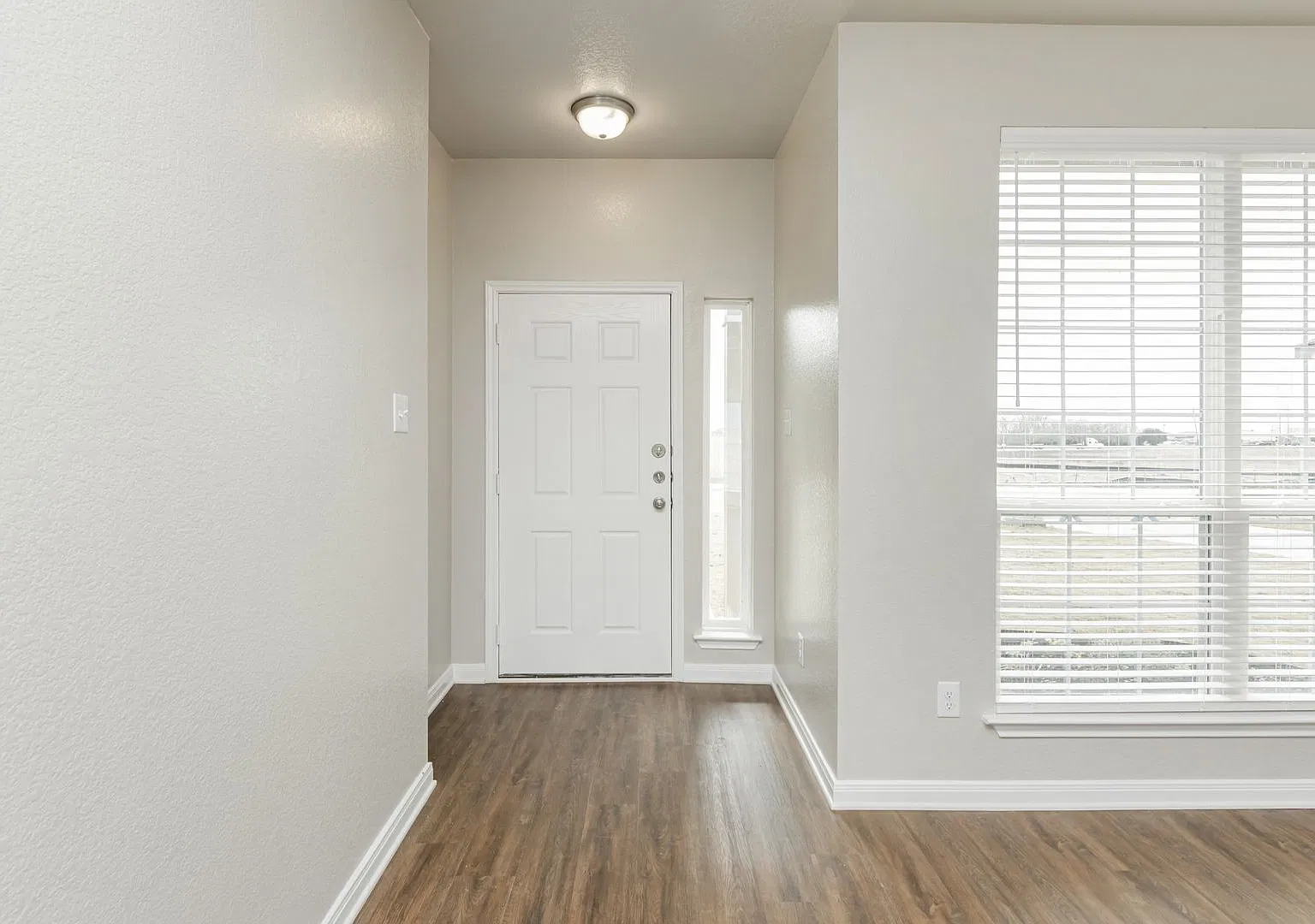 1808 Lummus Dr. — Photo 2
