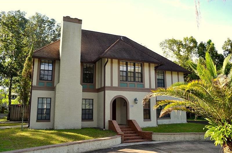 1st image of 208 W Florence Ave