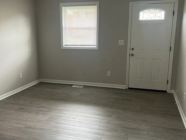 532 Bright Ave #1 — Photo 2