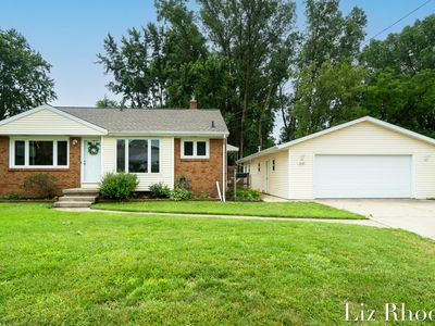 2130 36th St SW, Wyoming, MI, 49519