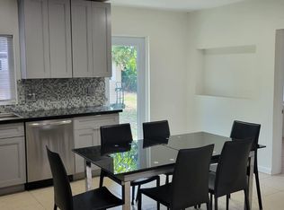 24 NE 151st St, Miami, FL 33162