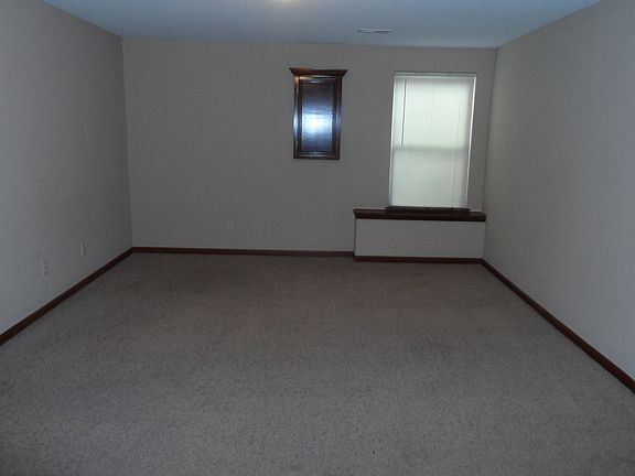 3rd image of 4519 N Wilderness Cir