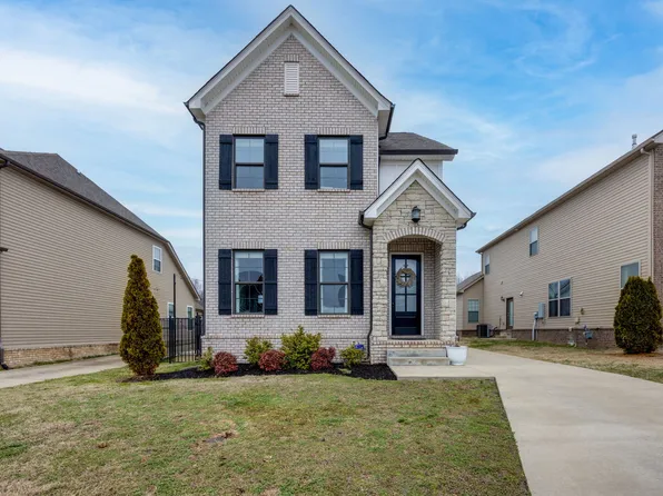 1645 Brockton Ln, Nashville, TN 37221