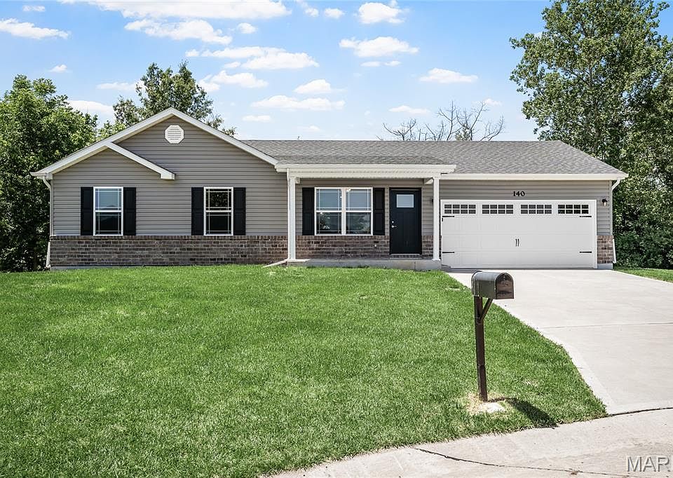 1st image of 140 Wakefield Dr