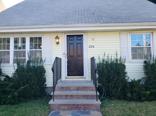 224 Lynnfield St, Lynn, MA 01904