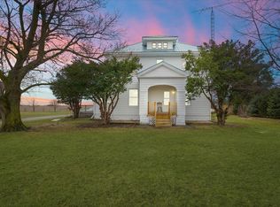 1141 E State Route 9, Paxton, IL 60957