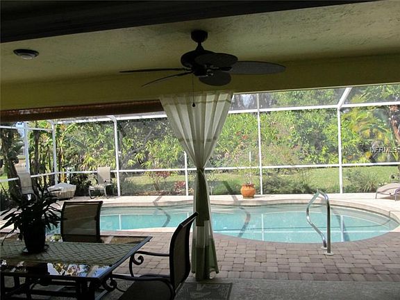 2nd image of 5013 Southern Pine Cir