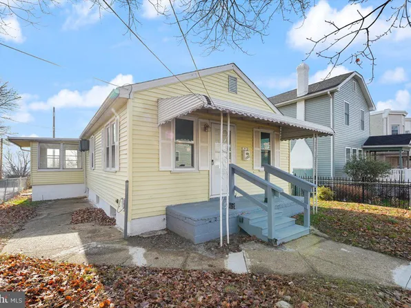 203 Worrilow St, Linwood, PA 19061
