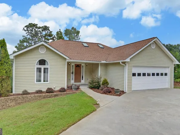 300 Knox Cir, Lavonia, GA 30553