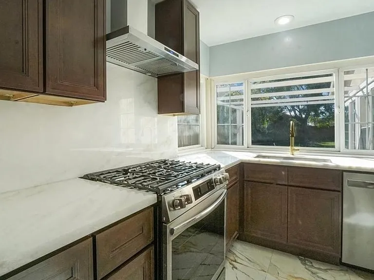 24121 El Tiradore Cir — Photo 45
