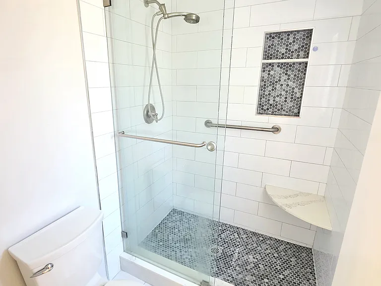 18410 Gifford St — Photo 15