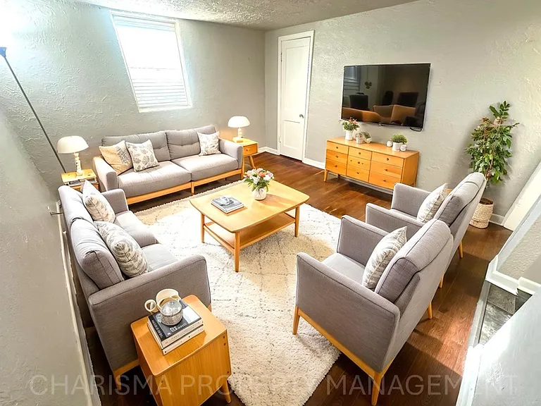 917 S 1st Ave #4 — Photo 6