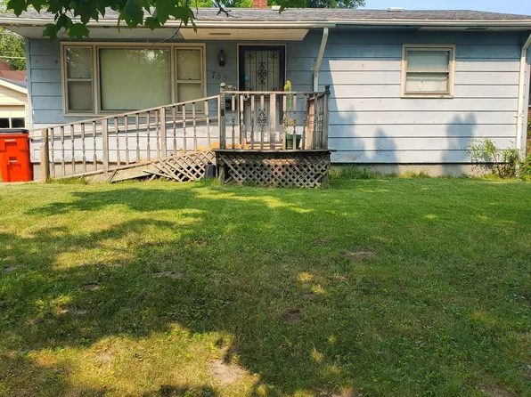 785 Wauceda Ave, Benton Harbor, MI 49022