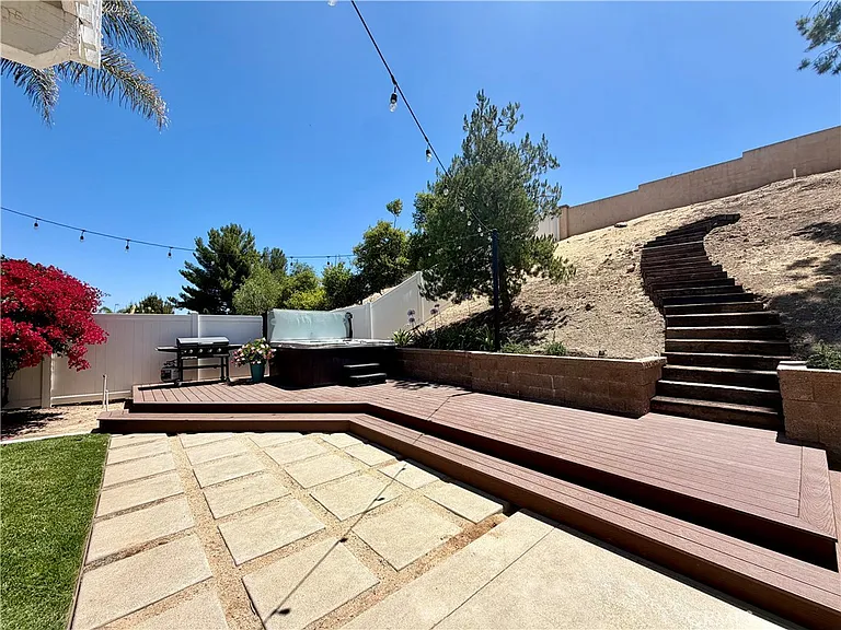 8992 Trumpets Ct — Photo 37