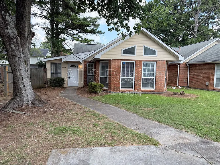 2140 Meadowview Ct SE #A — Photo 1