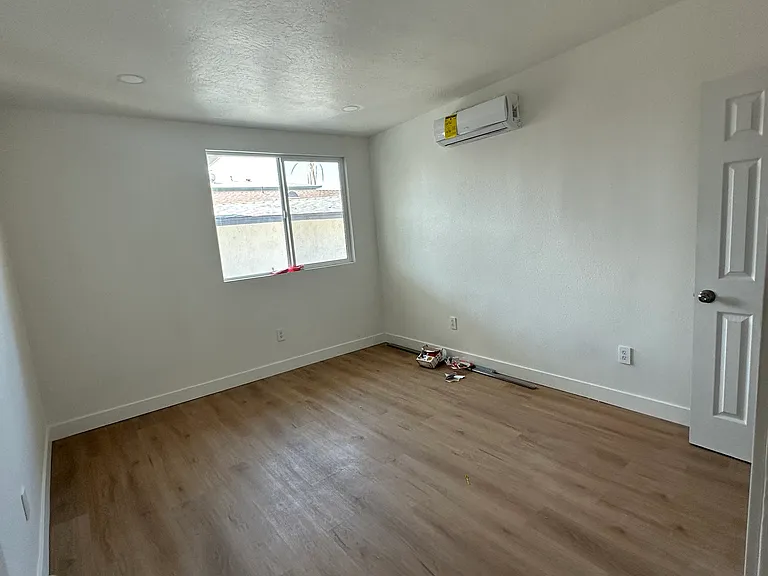 1222 W Shorb St #1 — Photo 6