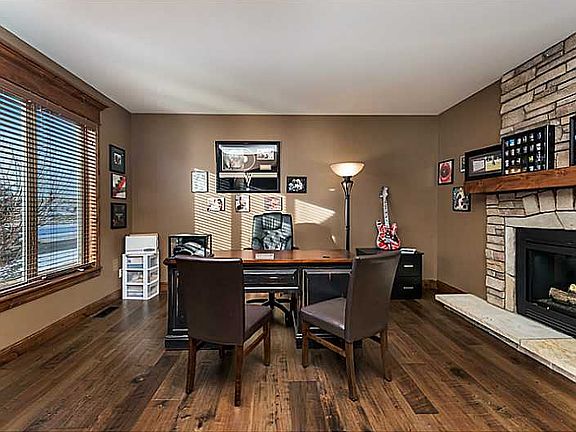 3rd image of 6011 Autumnwood Dr