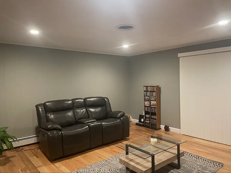 31 Foster St — Photo 9