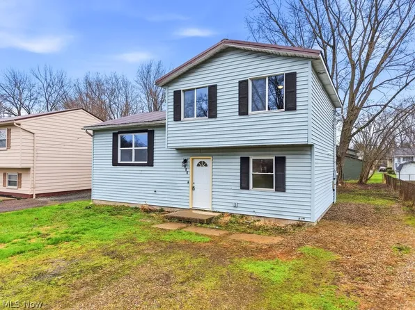 321 Adams St, Newton Falls, OH 44444