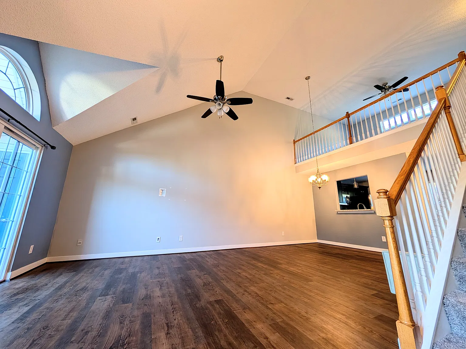 2 bed, 1486 sqft, $2,300 — Photo 3