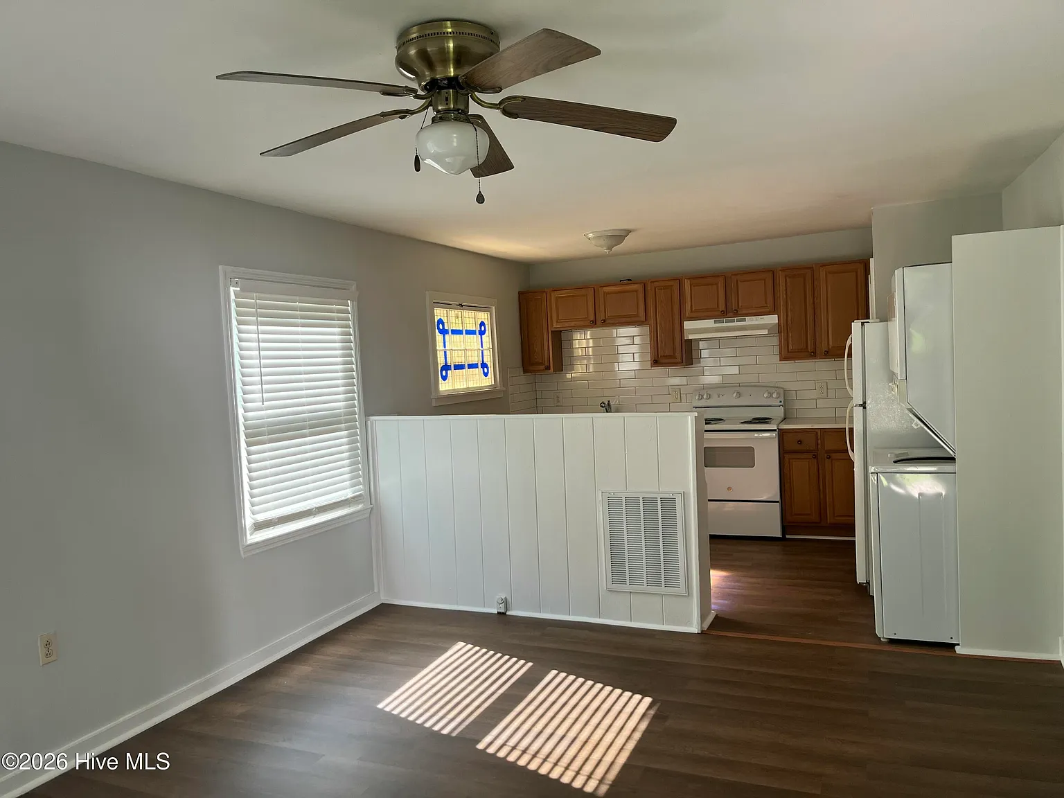 1 bed, 1.0 bath, $1,350 — Photo 4