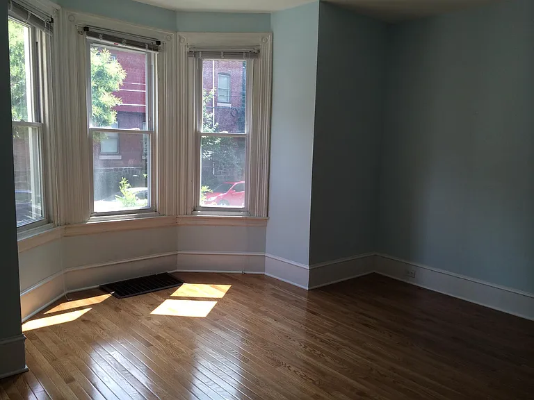 412 S 45th St #2R — Photo 3