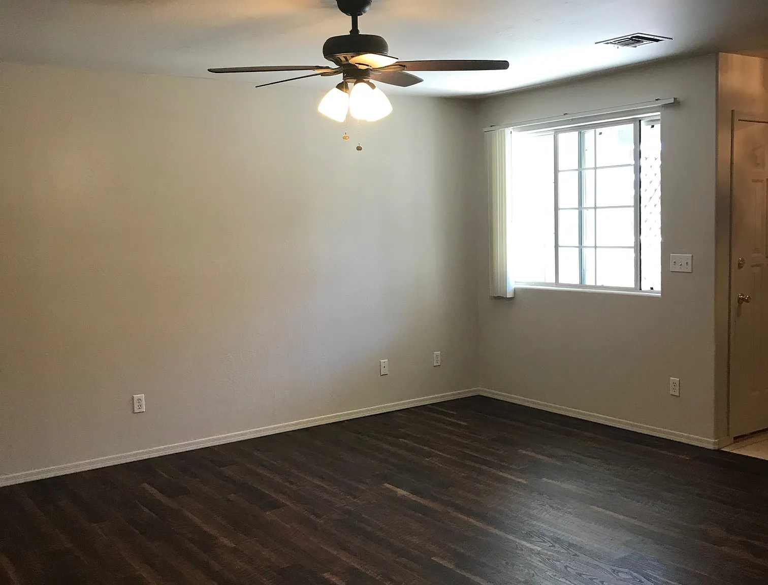 2 bed, 1125 sqft, $1,575 — Photo 4