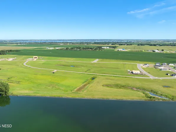 L16 B 18th Ave SW #3, Watertown, SD 57201