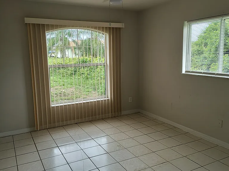 3604 22nd St SW — Photo 5