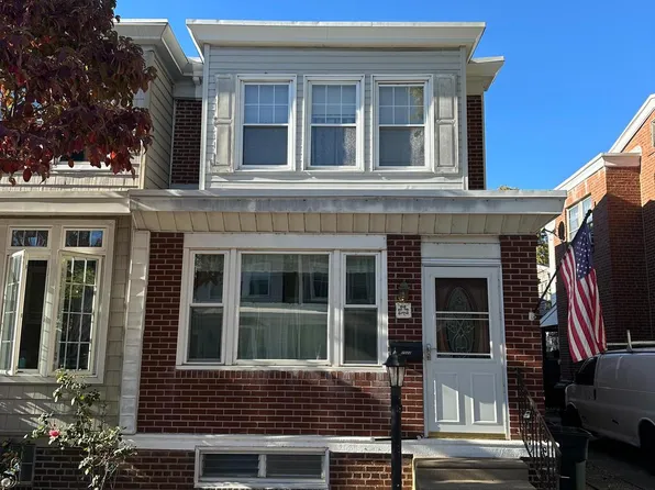 7022 Walker St, Philadelphia, PA 19135