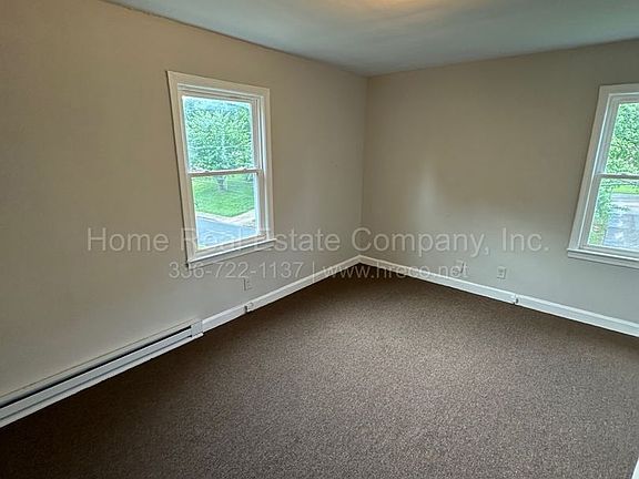 4th image of 1447 Clark Ave APT B