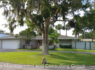 1437 SW 13th Ct, Fort Lauderdale, FL 33312