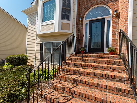 5th image of 3030 Wellbrook Dr