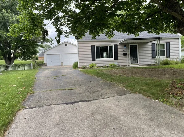 1929 Emerald Ct, Dayton, OH 45403