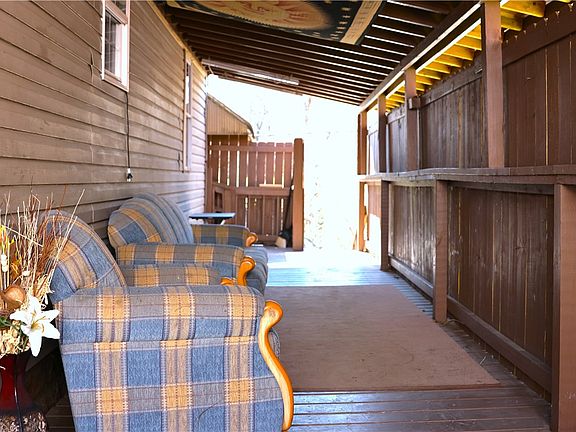 2nd image of 453 Spring St