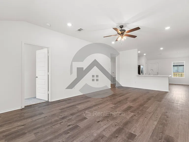 11 E Reliance Ct — Photo 3