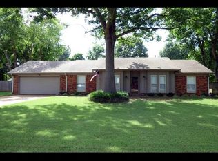 1447 Cordova Rd, Germantown, TN 38138