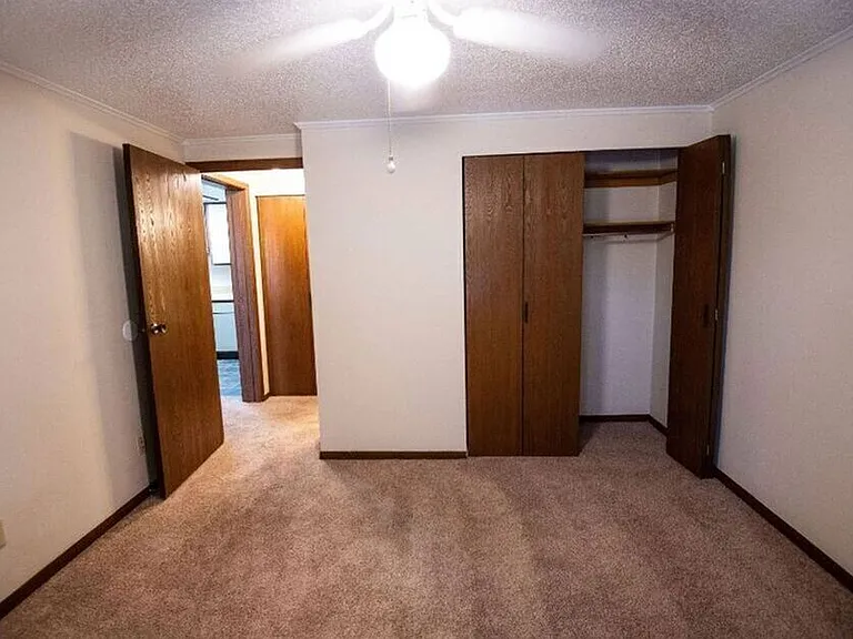 552 Cedargate Ct #552 — Photo 5