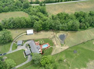 2300 E Mount Zion Rd, Crestwood, KY 40014