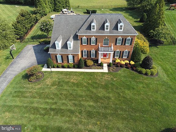 2nd image of 1603 Willowdale Dr