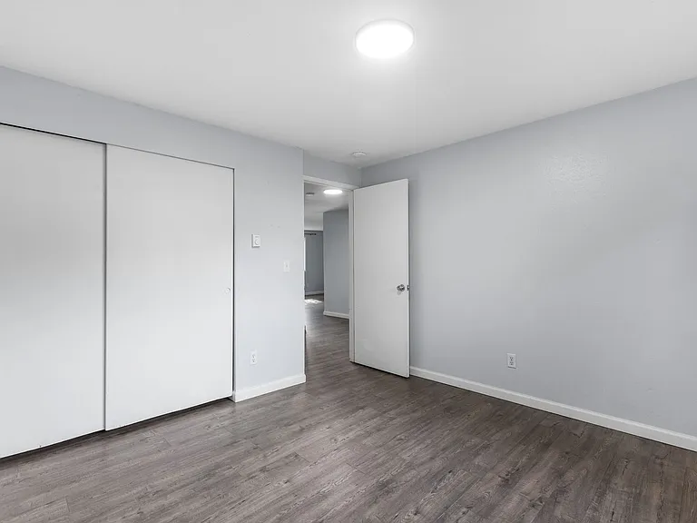 6118 Kenwood Dr — Photo 18