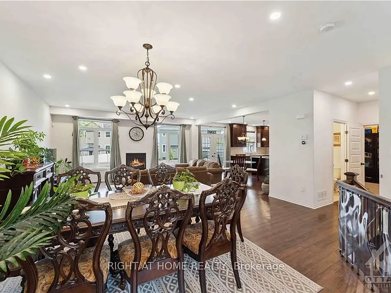 546 Peerless St — Photo 6