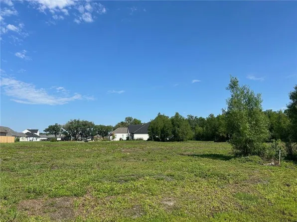115 Pintail Point, Belle Chasse, LA 70037