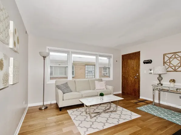4826 N Linder Ave APT 3A, Chicago, IL 60630