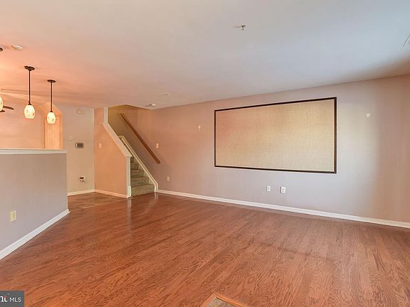 3rd image of 1806 Watch House Cir N