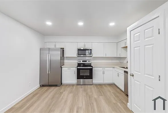 1801 W Cholla St #206 — Photo 3