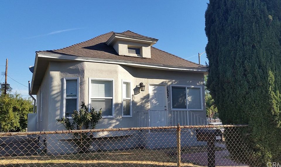 1st image of 1557 E 56th St