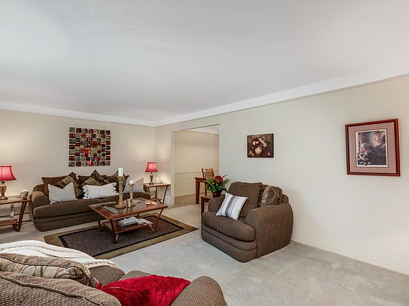 5th image of 30146 Woodbrook Ct